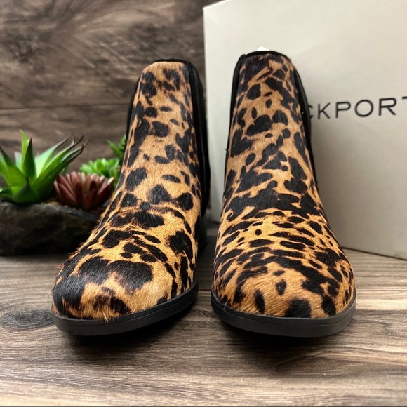 NIB Rockport Larkyn Chelsea Leopard Haircalf Comfort Ankle Boots Bootie - Picture 4 of 12
